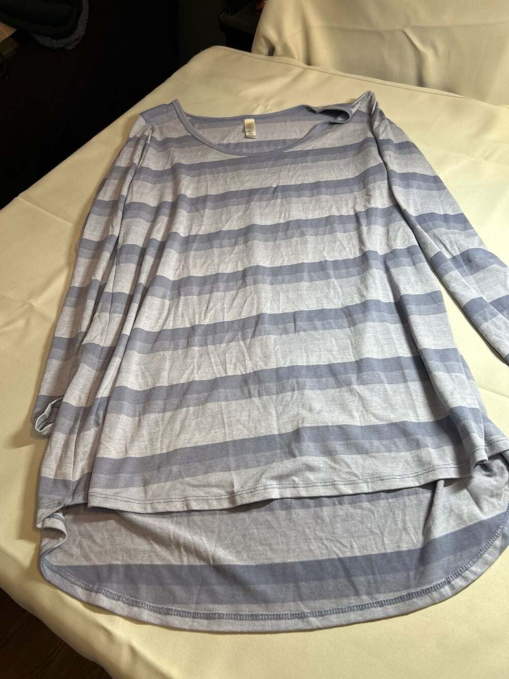 LuLaRoe Lynnae Long Sleeve Striped High-Low Tunic Top Size L